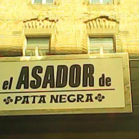 Operahouse Ostello *