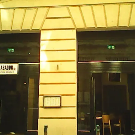 Хостел Operahouse *