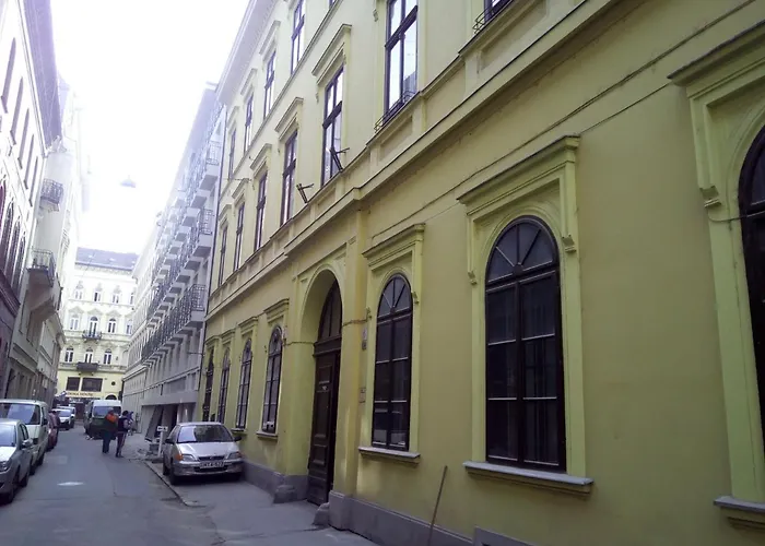 Operahouse Hostel Budapesta