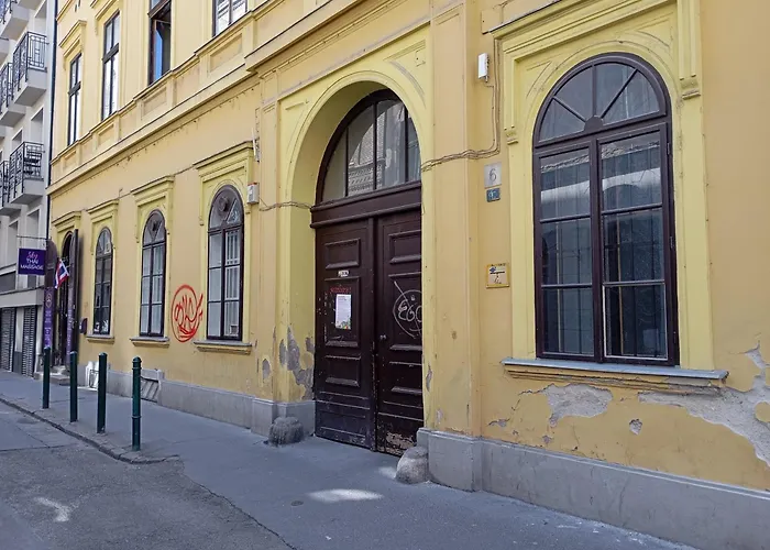 Hostel Operahouse Budapesta