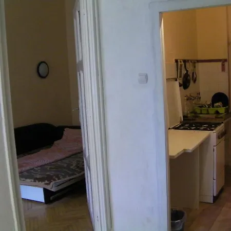 ホステル Operahouse